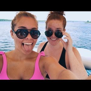 Meet your Posher, Anne